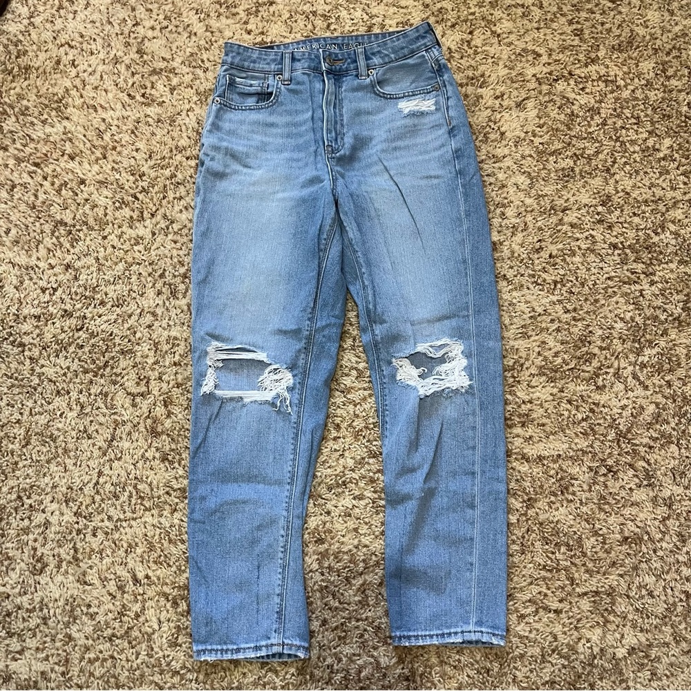 AE Ripped Mom Jean